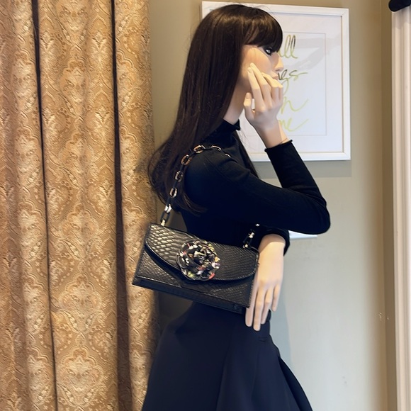 Beautiful NWT Browns shoulder and crossbody bag with Multi-Colored Fabric Flower - Picture 3 of 17